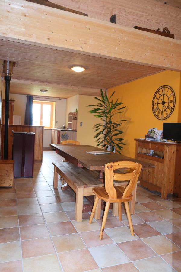 Gite Le Corral Cheminas Luaran gambar